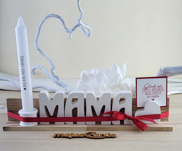 Mama + Kerze + Karte auf Holz (Gießkeramik)
